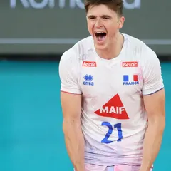 Euro de Volley : La France Bat la Roumanie en Trois Sets et Rejoint les Demi-Finales