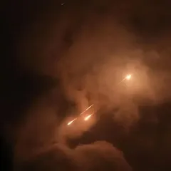 İran: Bahreyn'deki ABD üssünü vurduk