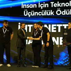 Turkcell'in "Yarının Teknoloji Liderleri" yarışmasında ödüller sahiplerini buldu