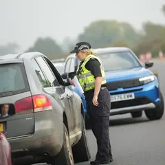 UN Británico-Iraní Detenido en Londres por Su Supuesta Relación con el Incidente de la Base Estadounidense Fairford