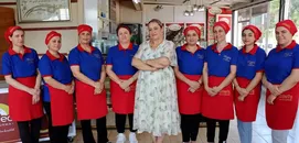 Depremde İki Dükkanını Kaybetti, Yeniden Başladı: Şimdi 40 Kadına İş İmkanı Sağlıyor