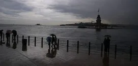 İstanbul Valiliği Uyardı: İstanbul’da Kuvvetli Yağış ve Fırtına Bekleniyor