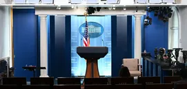 UN Juez Levanta el Veto de Trump A CNN, MS NOW y Politico en la Casa Blanca
