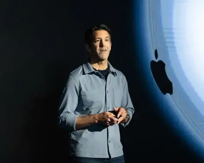 Apple Unveils Folding iPhone Duo As New CEO Takes Center Stage