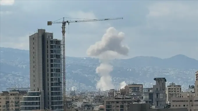 İsrail Ordusu Beyrut'a Hava Saldırısı Düzenledi