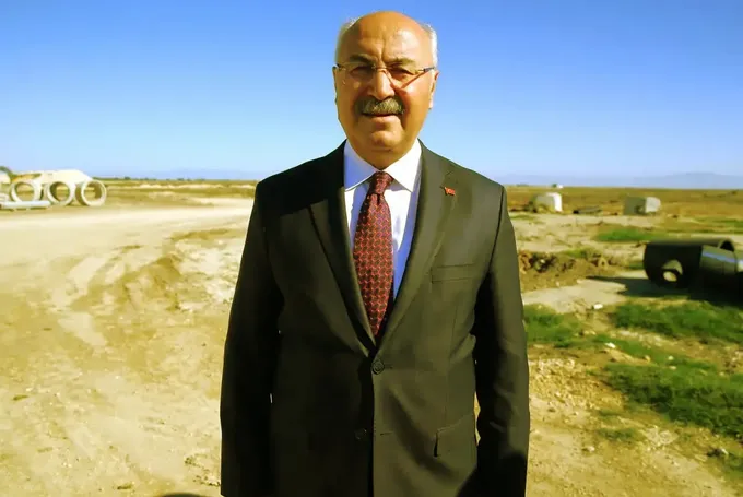 Adana Valisi Köşger, tarıma dayalı organize sanayi bölgesinde incelemelerde bulundu