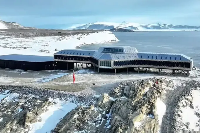 Antarktika'da 97 Günlük Karanlığa Karşı Yenilenebilir Enerji Sistemi
