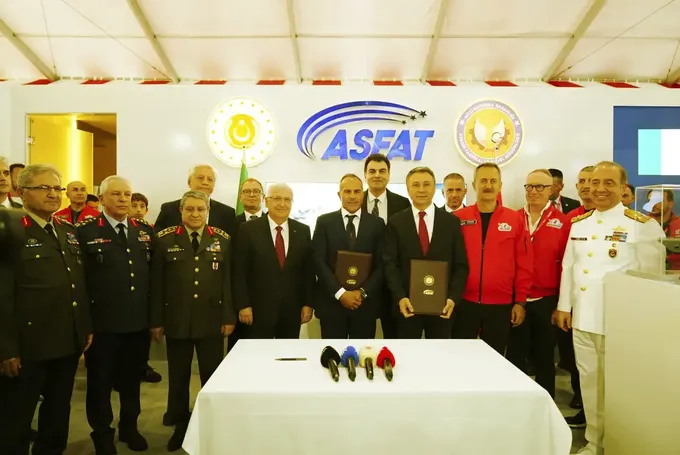 ASFAT ile Magnaghi Havacılık'ın "Ortak Girişim Sözleşmesi" imza töreni TEKNOFEST'te yapıldı