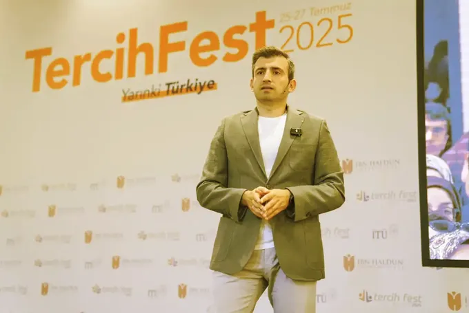 Baykar Yönetim Kurulu Başkanı Bayraktar, TercihFest 2025'te üniversite adaylarıyla buluştu: