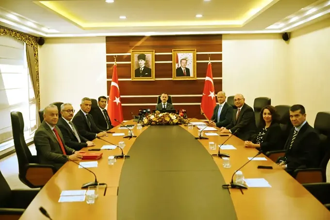 Ford Otosan ve Vehbi Koç Vakfı'ndan Kocaeli'ye eğitim yatırımı Ford Otosan ve Vehbi Koç Vakfı'ndan Kocaeli'ye eğitim yatırımı