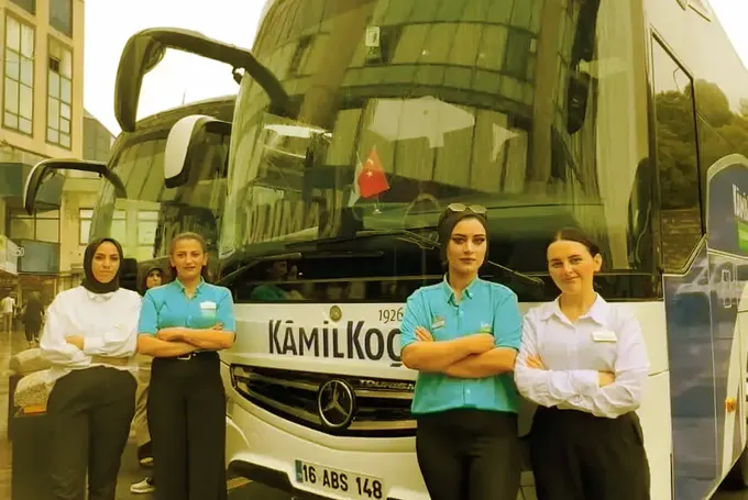 Kamil Koç, 2026'da kadın hostes istihdamını artıracak