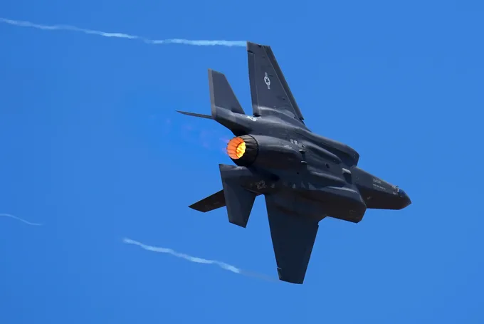 Las Piezas Secretas del F-35 Estadounidense Que Acabaron en Manos China