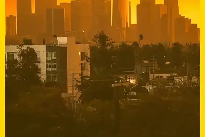 Los Angeles'ta Yangın Kabusu: Ünlülerin Evleri Kül Oldu Los Angeles'ta Yangın Kabusu: Ünlülerin Evleri Kül Oldu