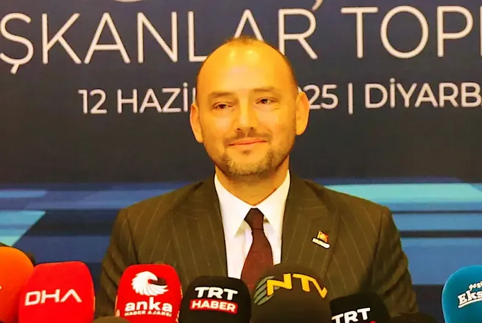 MÜSİAD Genel Başkanı Özdemir, Diyarbakır'da "Terörsüz Türkiye Buluşması" toplantısında konuştu: MÜSİAD Genel Başkanı Özdemir, Diyarbakır'da "Terörsüz Türkiye Buluşması" toplantısında konuştu: