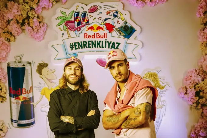 Red Bull, yeni ürünü Pink Edition'ı tanıttı Red Bull, yeni ürünü Pink Edition'ı tanıttı