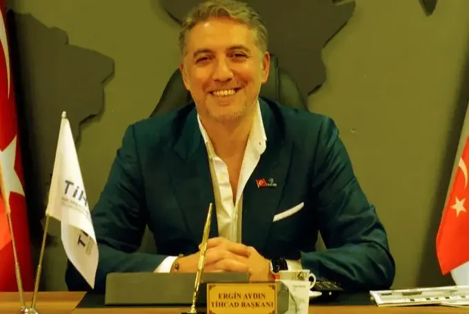Tekstil ve moda sektöründe yapay zeka kullanımı israfı önlüyor Tekstil ve moda sektöründe yapay zeka kullanımı israfı önlüyor