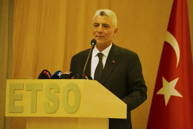 Ticaret Bakanı Ömer Bolat Erzurum'da konuştu: (1) Ticaret Bakanı Ömer Bolat Erzurum'da konuştu: (1)