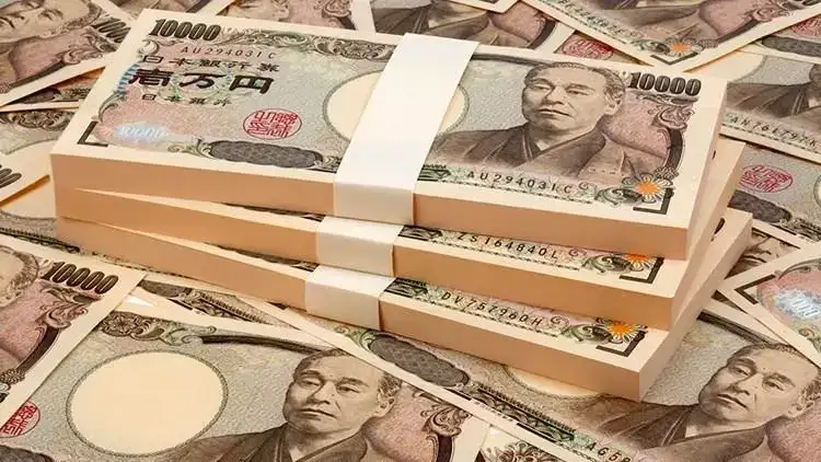 Japon Yeni Son 53 Yılın En Düşük Seviyesinde